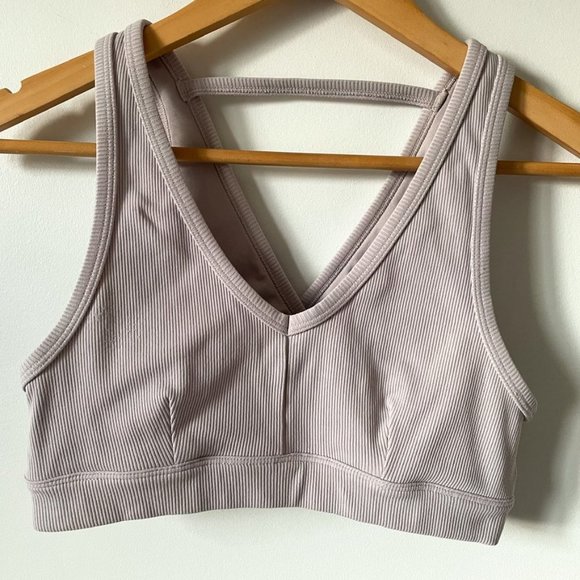 Alo Yoga Togetherness Ribbed V Neck Sports Bra Light Lavender  Sz S - Picture 4 of 8